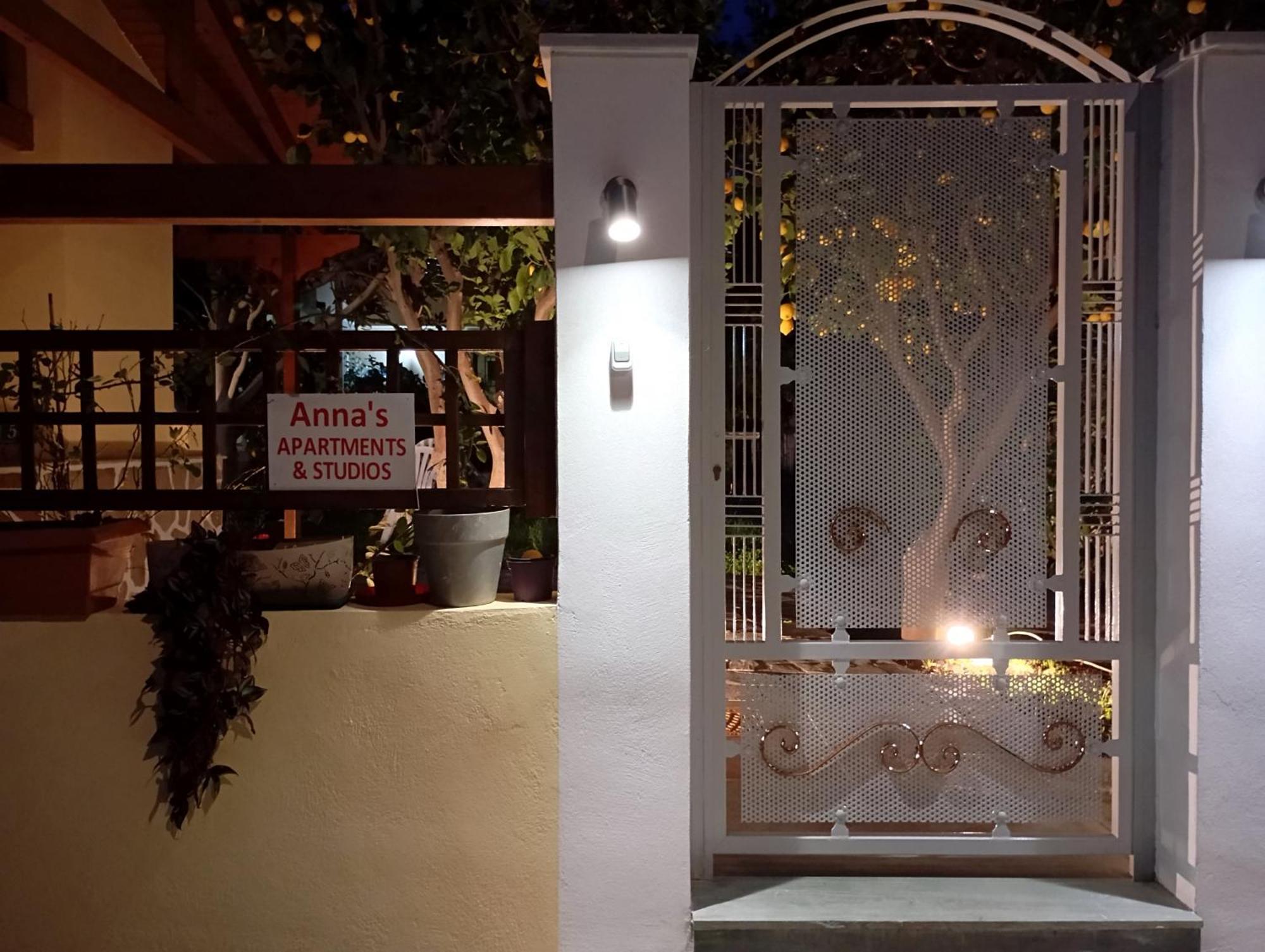 Anna'S Apartment And Studio Artemida  Exterior photo