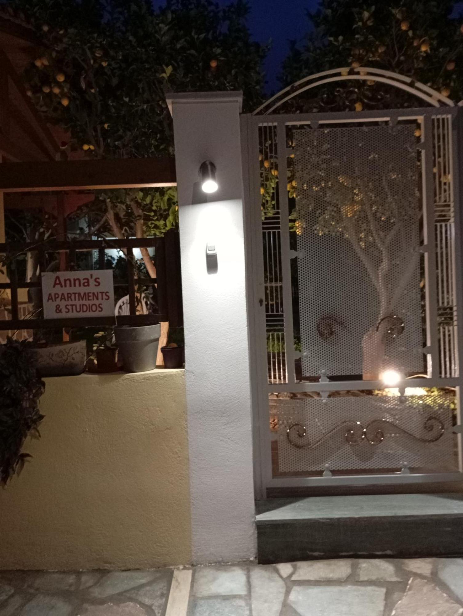 Anna'S Apartment And Studio Artemida  Exterior photo